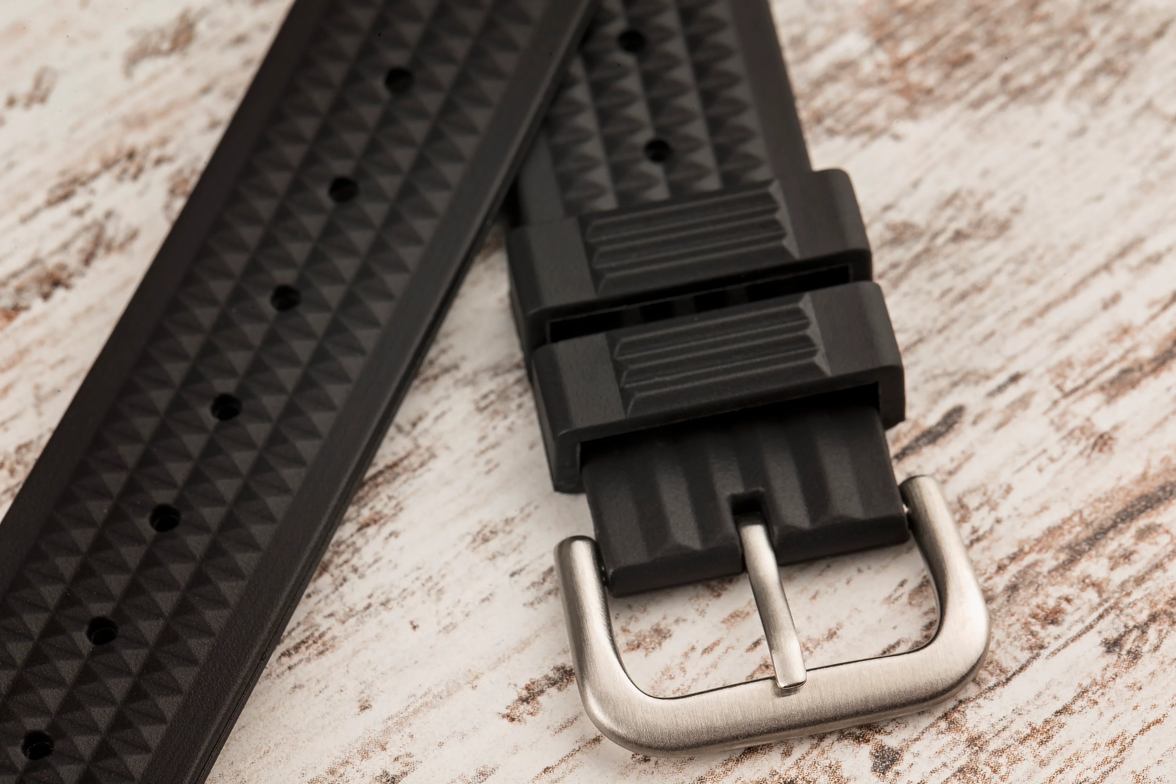 Black waffle strap 20mm